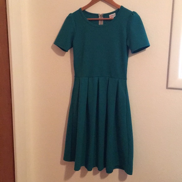 LuLaRoe Dresses & Skirts - Lularoe Amelia size small teal blue/green LLR